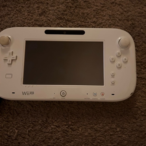 Nintendo White Handheld Console power cord included. EUC - Picture 2 of 10